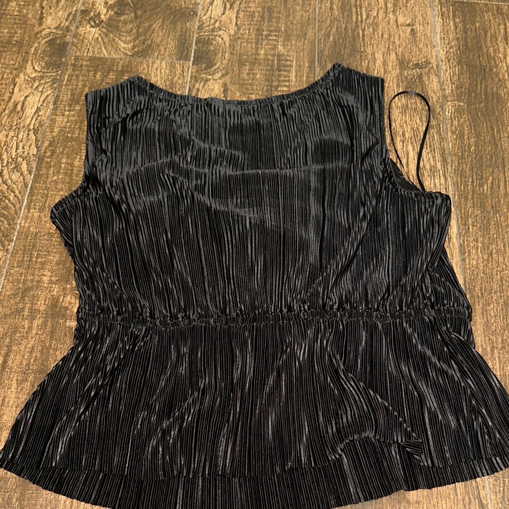 Nine West Black Pleated Sleeveless Blouse - Picture 4 of 4